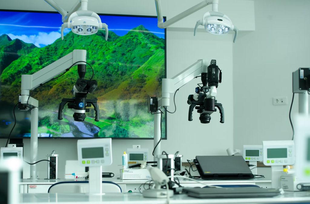 Mastering contemporary implant: from single to full mouth rehabilitation. Theory and Hands-on by Dr. Stavros Pelekanos