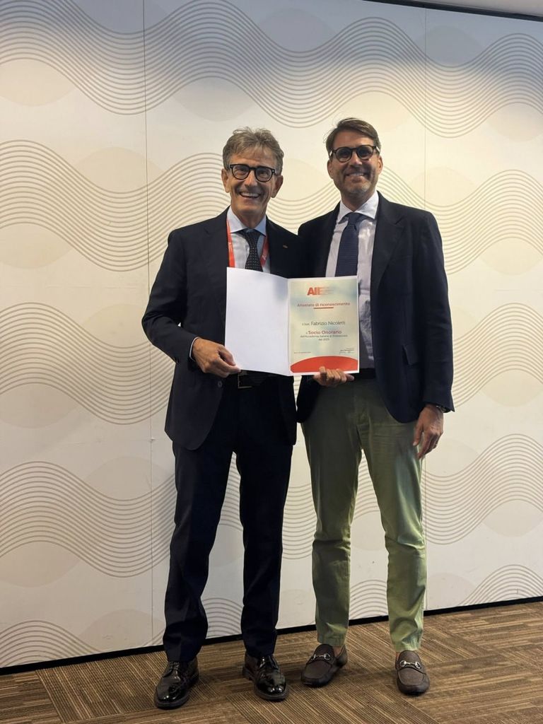 О сложном в эндодонтии: сломанные инструменты, перелечивание, сложная анатомия каналов. Семинар Gianluca Plotino. Пакет "Комфорт"