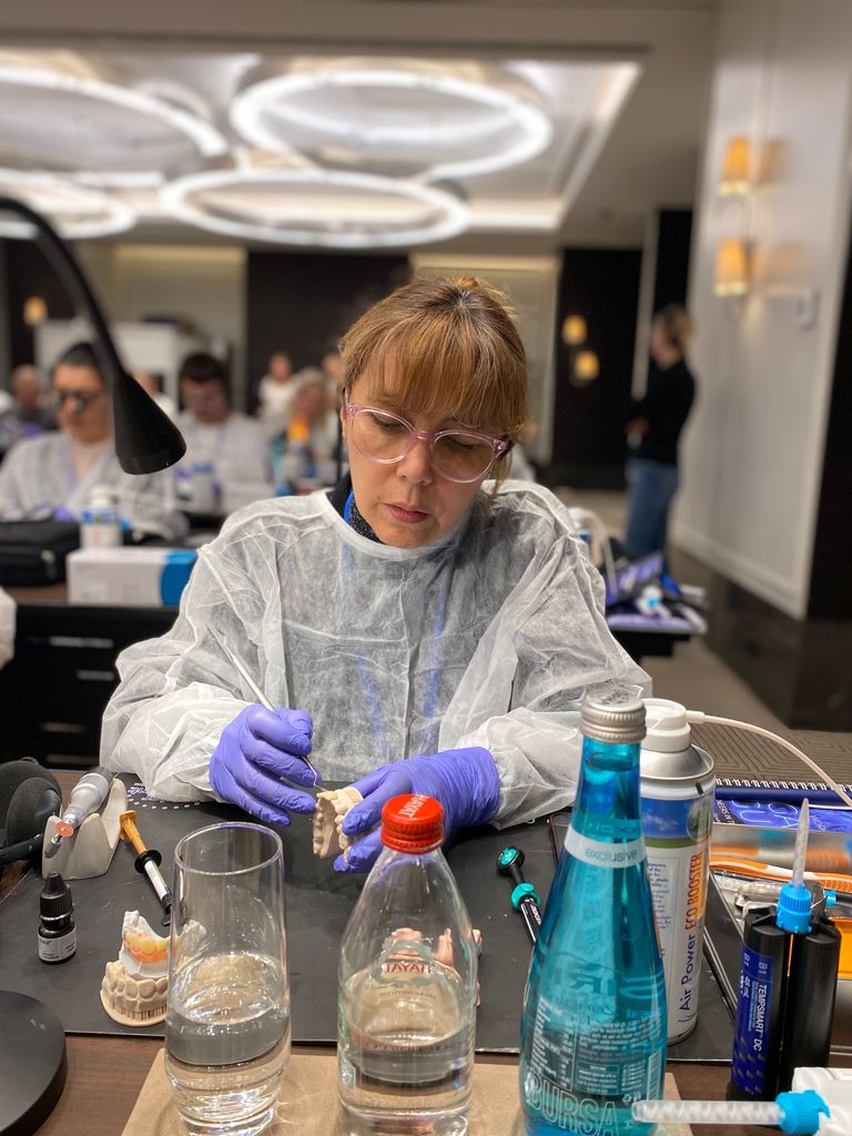 Safe and Predictable Treatment of Worn Dentition, Bruxism, and TMJ Disorders. Seminar by Camillo D’Arcangelo. "VIP" option