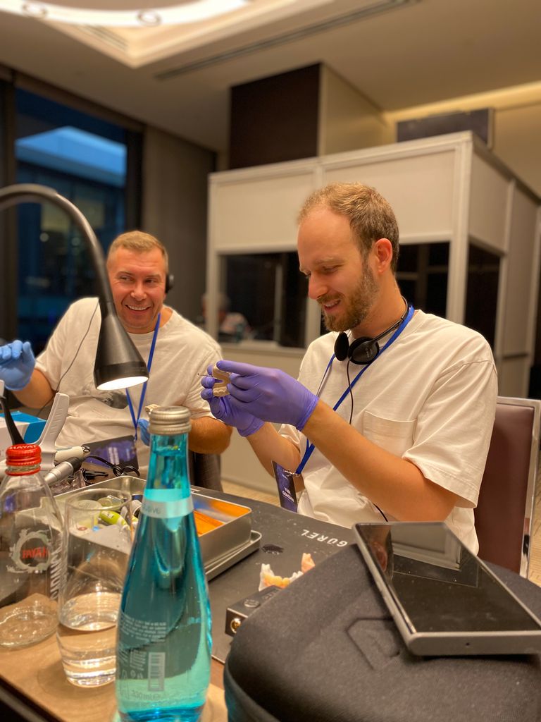 Safe and Predictable Treatment of Worn Dentition, Bruxism, and TMJ Disorders. Seminar by Camillo D’Arcangelo. "VIP" option