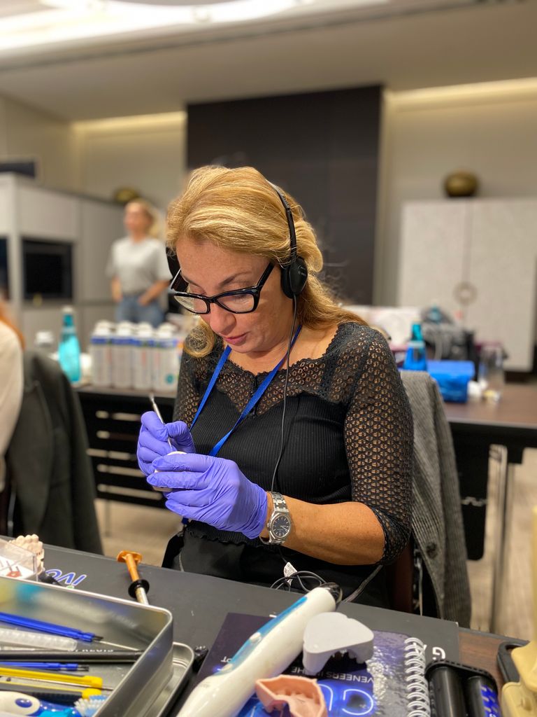 Safe and Predictable Treatment of Worn Dentition, Bruxism, and TMJ Disorders. Seminar by Camillo D’Arcangelo. "VIP" option