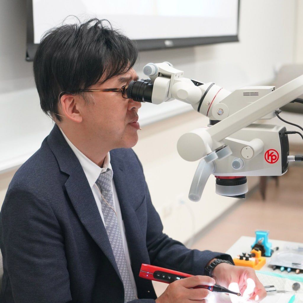 Non-Surgical Root Canal Retreatment: Seminar by Yoshi Terauchi. "VIP" option