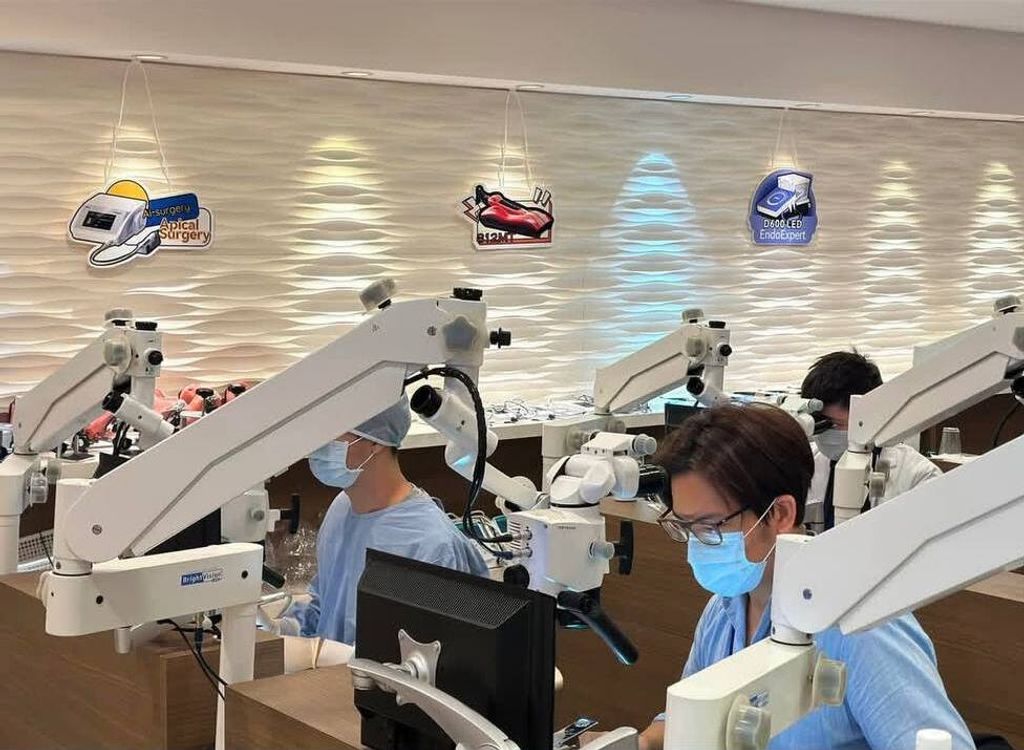 Non-Surgical Root Canal Retreatment: Seminar by Yoshi Terauchi. "VIP" option