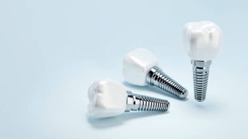 ¿Se puede tratar la periimplantitis? ¿Se puede tratar la periimplantitis?