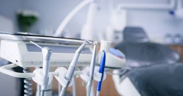 Comparação de três técnicas de obturação em relação ao vazamento bacteriano