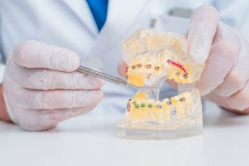 Should we recommend early overjet reduction to prevent dental trauma?