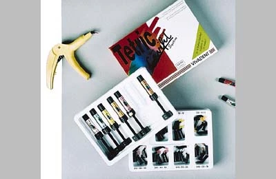 Kit de composite fotopolimerizable Tetric: cuatro jeringas de 4 g de tonos variados, Syntac.