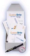 Combo Pack de Gel Blanqueador Activado por Luz QuasarBrite: 4 - 35% peróxido de hidrógeno.
