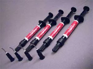 Master-Dent Flow Light Cure Hybrid Resin Restorative, for Class III, IV, and V