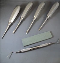 A. Kit de Elevadores de Preservación de Hueso Titan para Molares Incluye: #60L Espátula, Molar Izquierdo