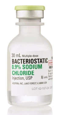 Inyección de Cloruro Sódico Bacteriostático de Marca de Casa, USP 0.9%, 30 ml, Paquete