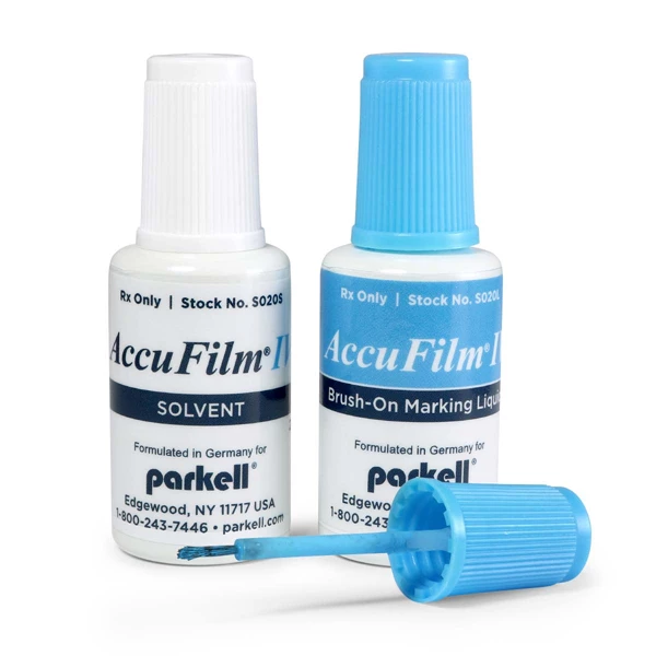Accu Film IV liquido di marcatura articolante da applicare con pennello, contiene 20 ml di solvente e 10 ml.
