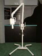 Unità di radiografia mobile Elity 70. Macchina radiografica intraorale con capacità digitale.