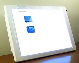 Illuminatore per raggi X HR, ultra sottile e leggero. Tecnologia del pannello di guida della luce.