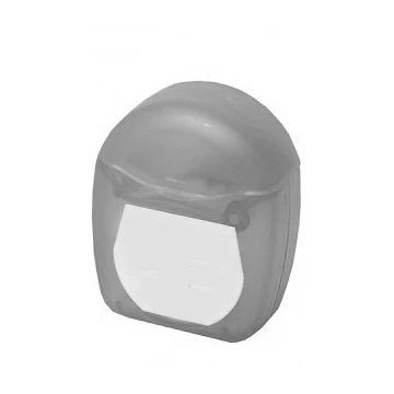 Hilo dental de marca propia, nylon encerado sabor chicle, resistente a desgarros, tamaño para pacientes.