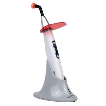 Maxima RU1200 LED Curing Light. Includes LED Handpiece, Anti-Glare Shield, 8mm