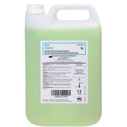 Cidex 2.4% Solución de Glutaraldehído Activado, botella de 5 litros. Logra alta eficacia.