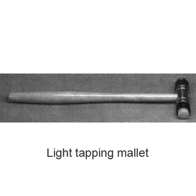 Martillo de tapping Buffalo Dental Light, 3 1/2 oz. Caras de latón/fibra.